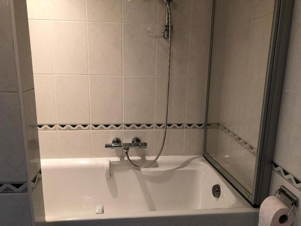 Stay At Дюрби Екстериор снимка